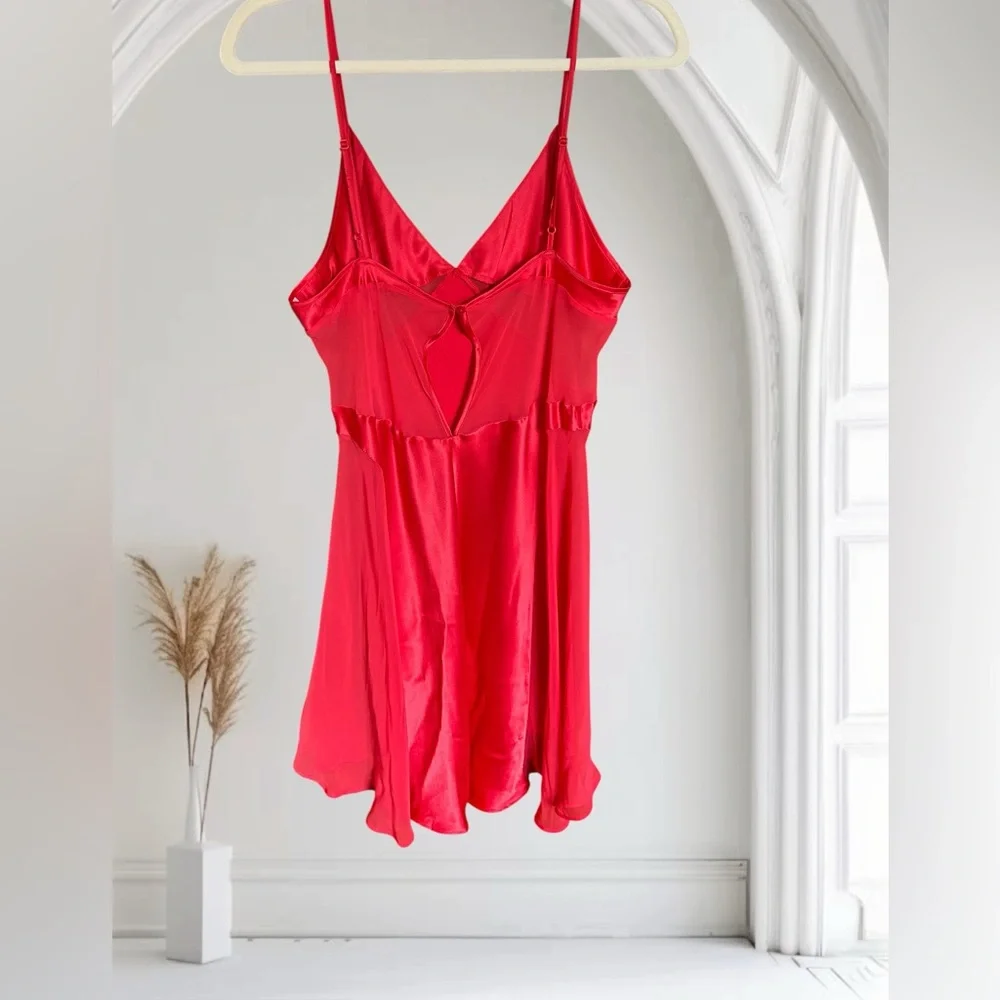 Y2K VINTAGE VICTORIA’S SECRET Red Cutout Slip Dress Satin UO Vintage L‎